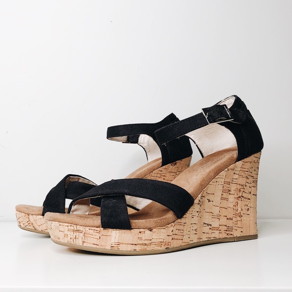 Toms Shoes - TOM'S | Black Strappy Canvas Wedge | 9